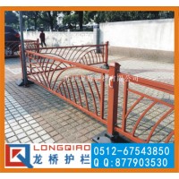 订制沈阳花式道路护栏 公园景区弧形道路护栏 镀锌钢喷塑护栏