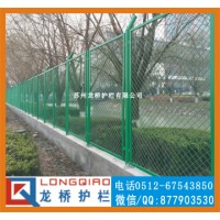 江苏物流园护栏网厂 海关围墙防护网规格 订制绿色钢板网护栏网