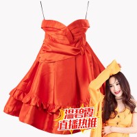 温碧霞IRENENA服装品牌,夏季新款露肩吊带公主裙时尚性感压褶抹胸连衣短裙