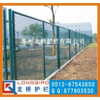 义乌停车场护栏 火车轨道周边围栏网 浸塑钢丝钢板网 龙桥