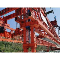 广东河源架桥机厂家导致架桥机翻倒的原因