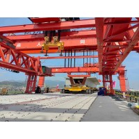 湖南张家界50-600吨架桥机定期的检查清洁
