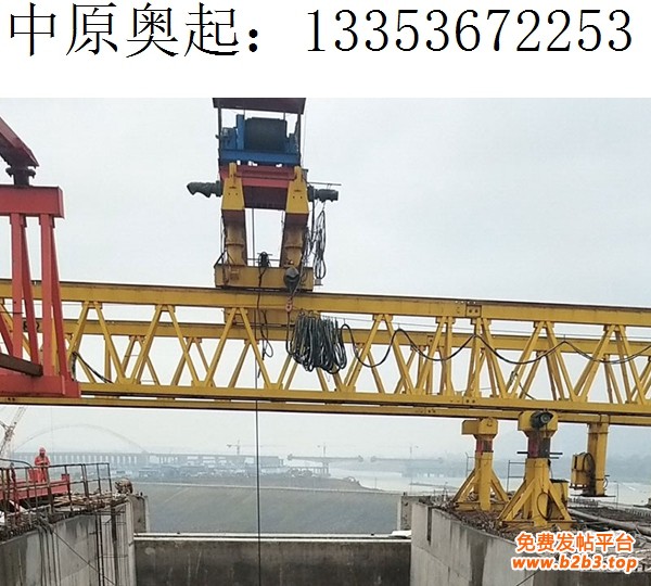 120吨架桥机在广西桂平架钢支臂