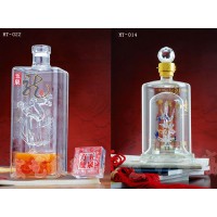 江苏工艺玻璃酒瓶企业-宏艺玻璃制品厂价订制内置酒瓶