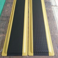 PVC无味防静电桌垫，卡优脚垫 合成防疲劳脚垫，PVC过道耐用防疲劳垫，工业防滑垫